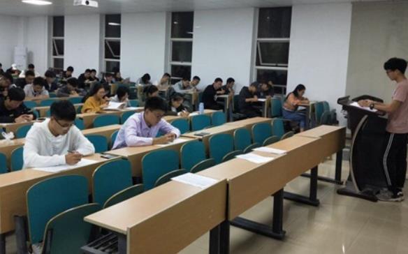  洛里昂逆袭成功，脱离降级区升至倒数第三  