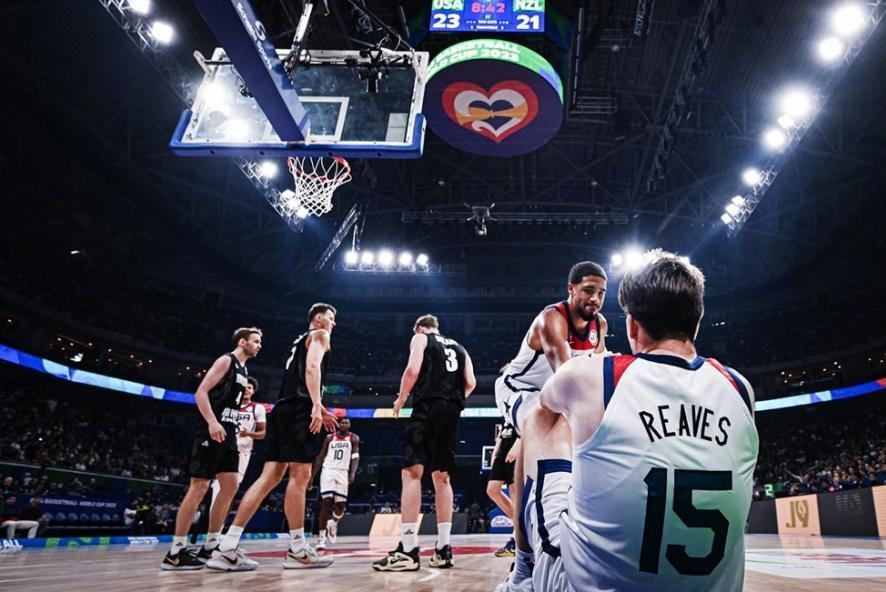  班凯罗27+10魔术掀翻尼克斯  